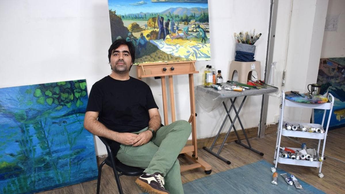 Kashmiri Artist Paints Home From China