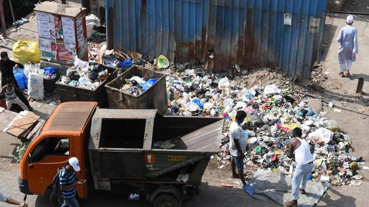 Mumbai uses security cameras to stop illegal trash dumping