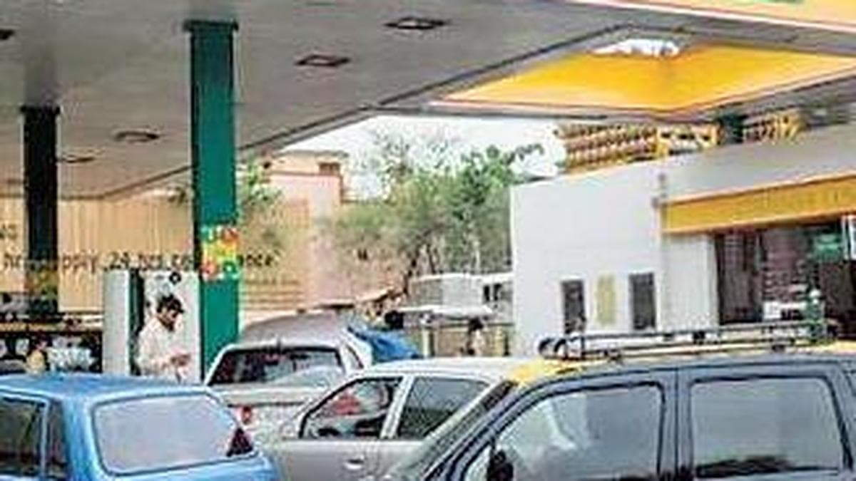 Gas Company Profits Drop Big After Fuel Costs Rise