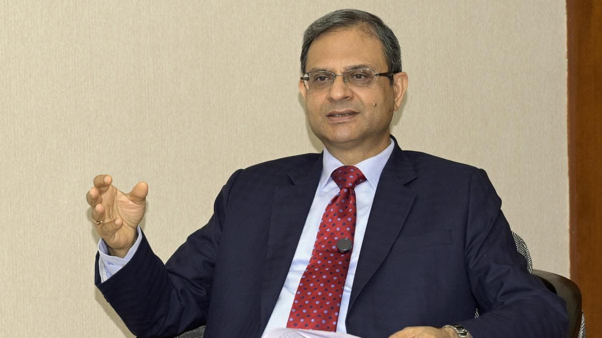 India Money Stronger As Deposits Grow