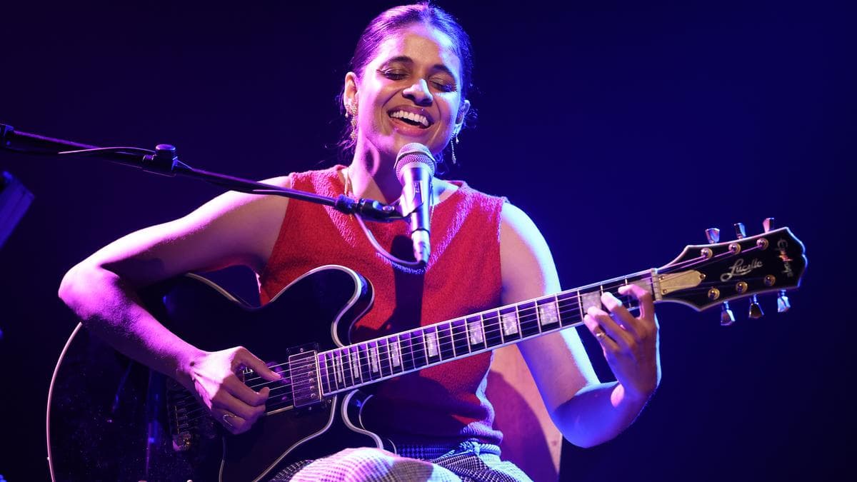 Singer Susha releases new music album