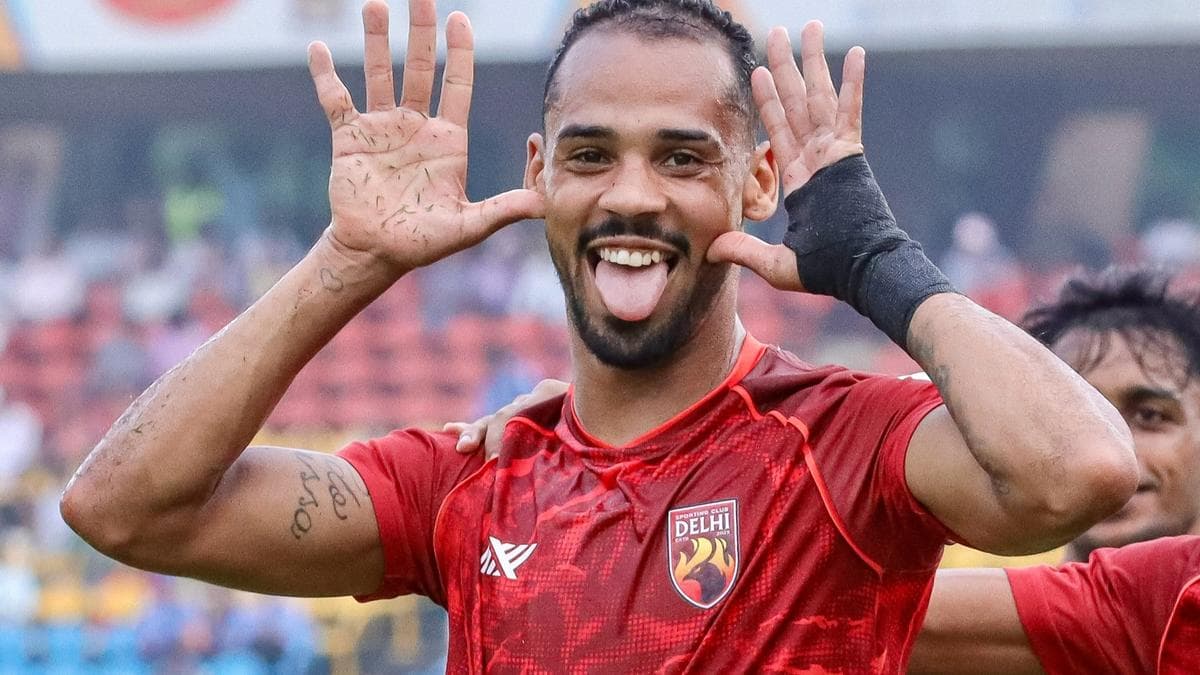 Rodriguinho Scores Five Goals in Big Football Win for SC Delhi